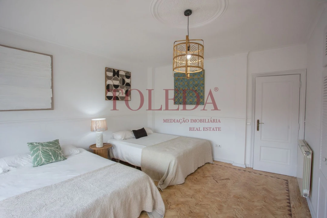 Moradia T5 para Venda em Azambuja Foto 17