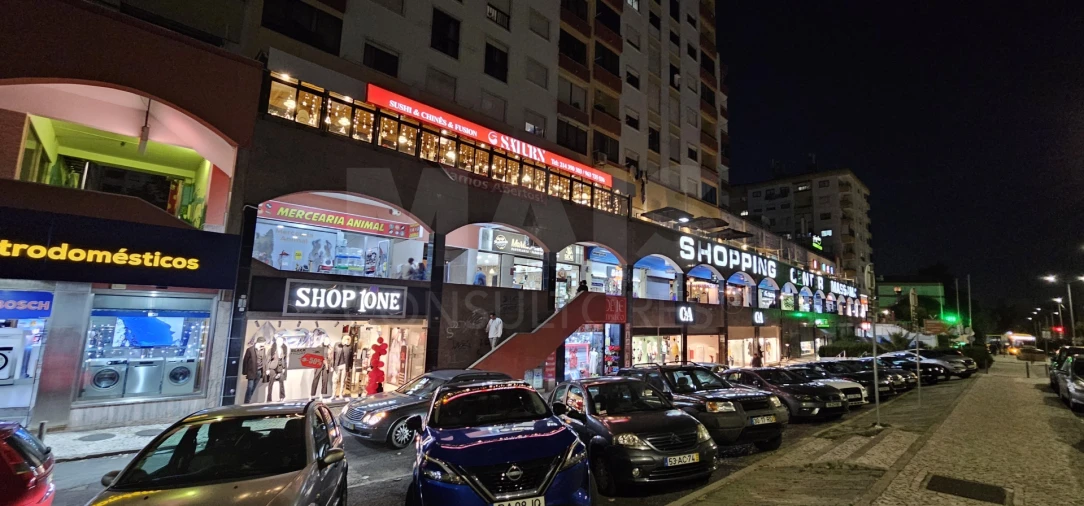 Apartamento T1 para Venda em Massamá e Monte Abraão Foto 11