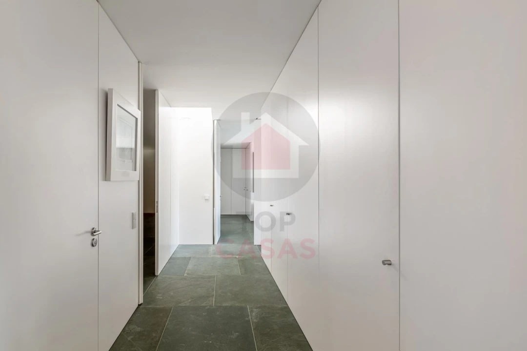 Moradia T4 para Venda em Vau Foto 19