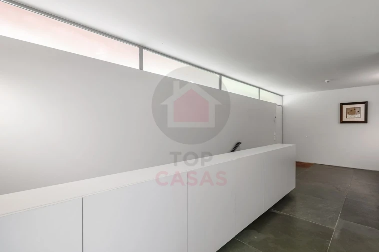 Moradia T4 para Venda em Vau Foto 18