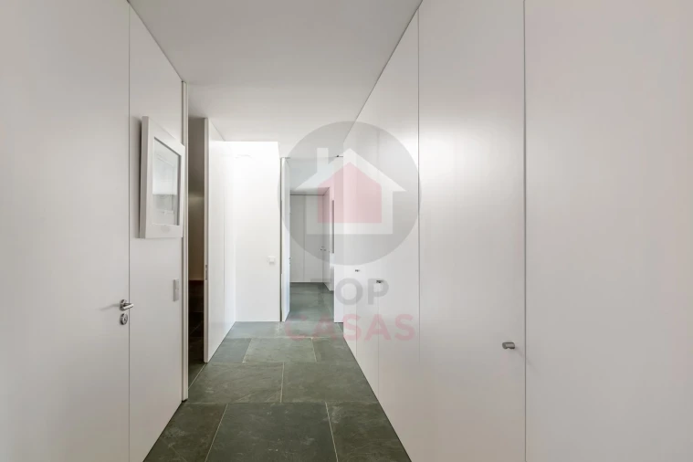 Moradia T4 para Venda em Vau Foto 19