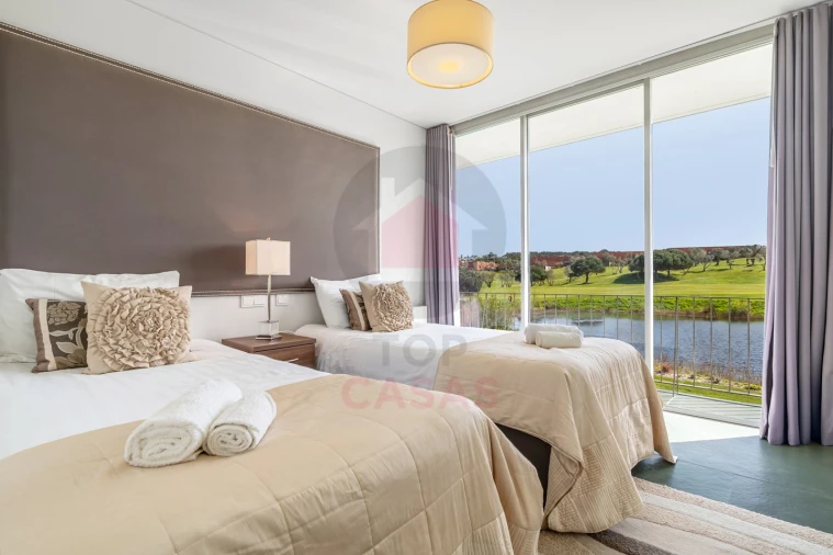 Moradia T4 para Venda em Vau Foto 27