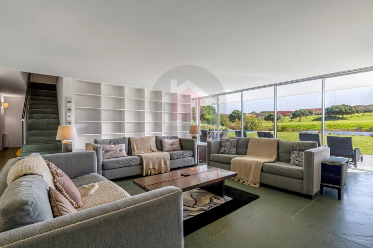 Moradia T4 para Venda em Vau Foto 9