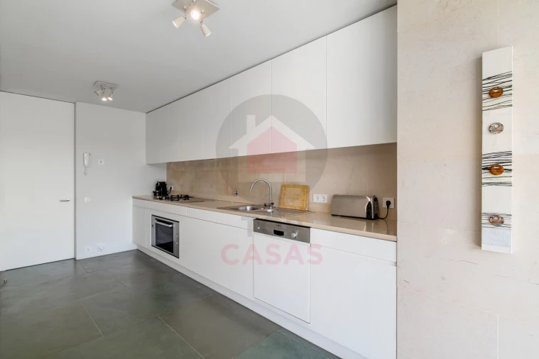 Moradia T4 para Venda em Vau Foto 16