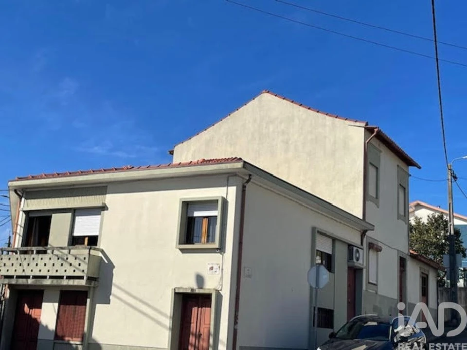 Moradia T5 para Venda em Baguim do Monte (Rio Tinto) Foto 10