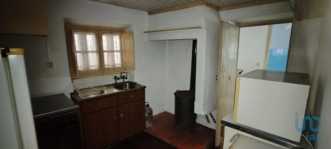 Moradia T2 para Venda em Gois Foto 10