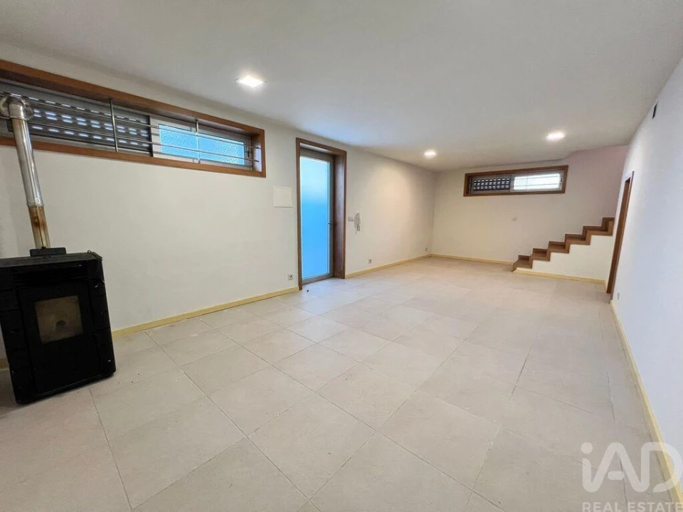 Moradia T3 para Venda em Macieira Foto 21