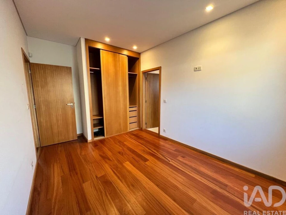 Moradia T3 para Venda em Macieira Foto 16