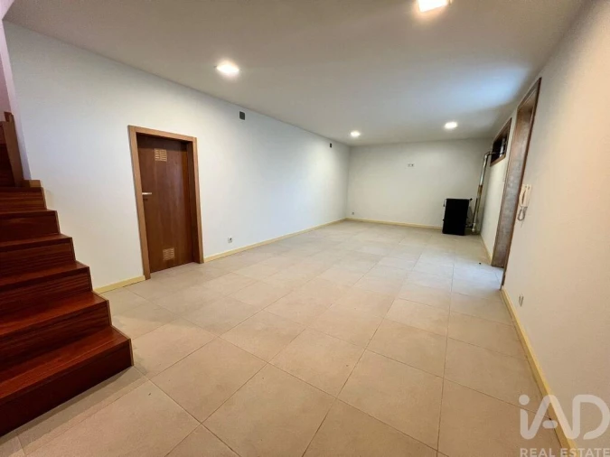 Moradia T3 para Venda em Macieira Foto 19