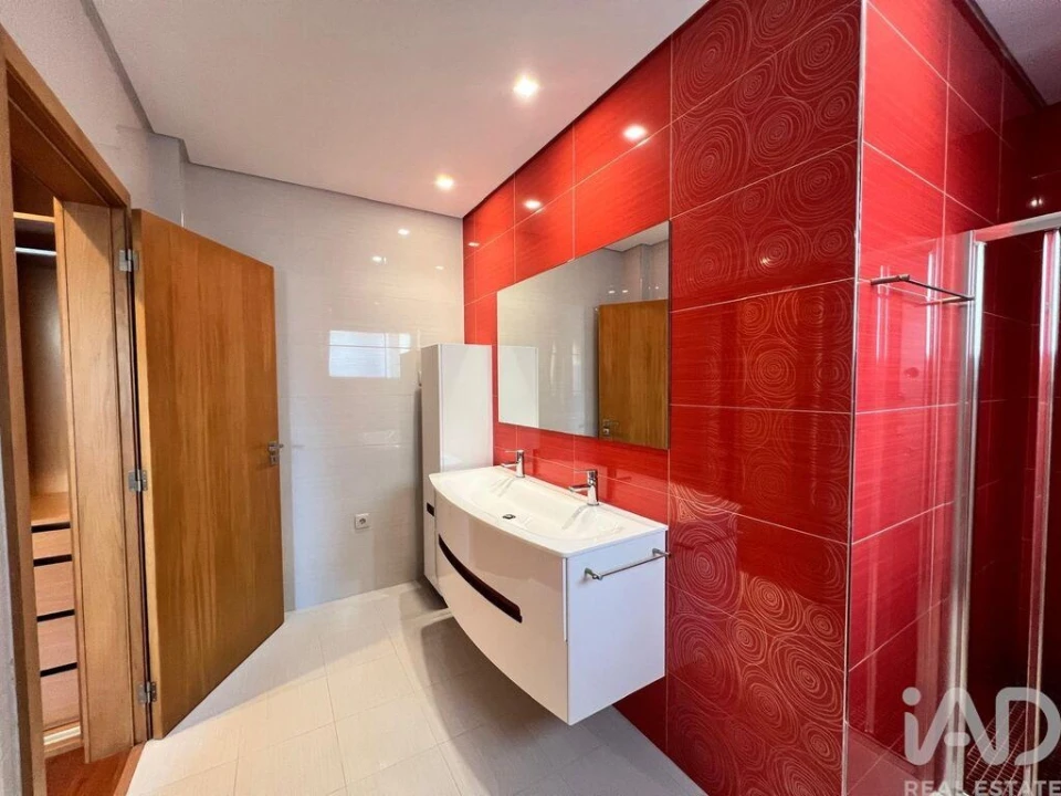 Moradia T3 para Venda em Macieira Foto 19