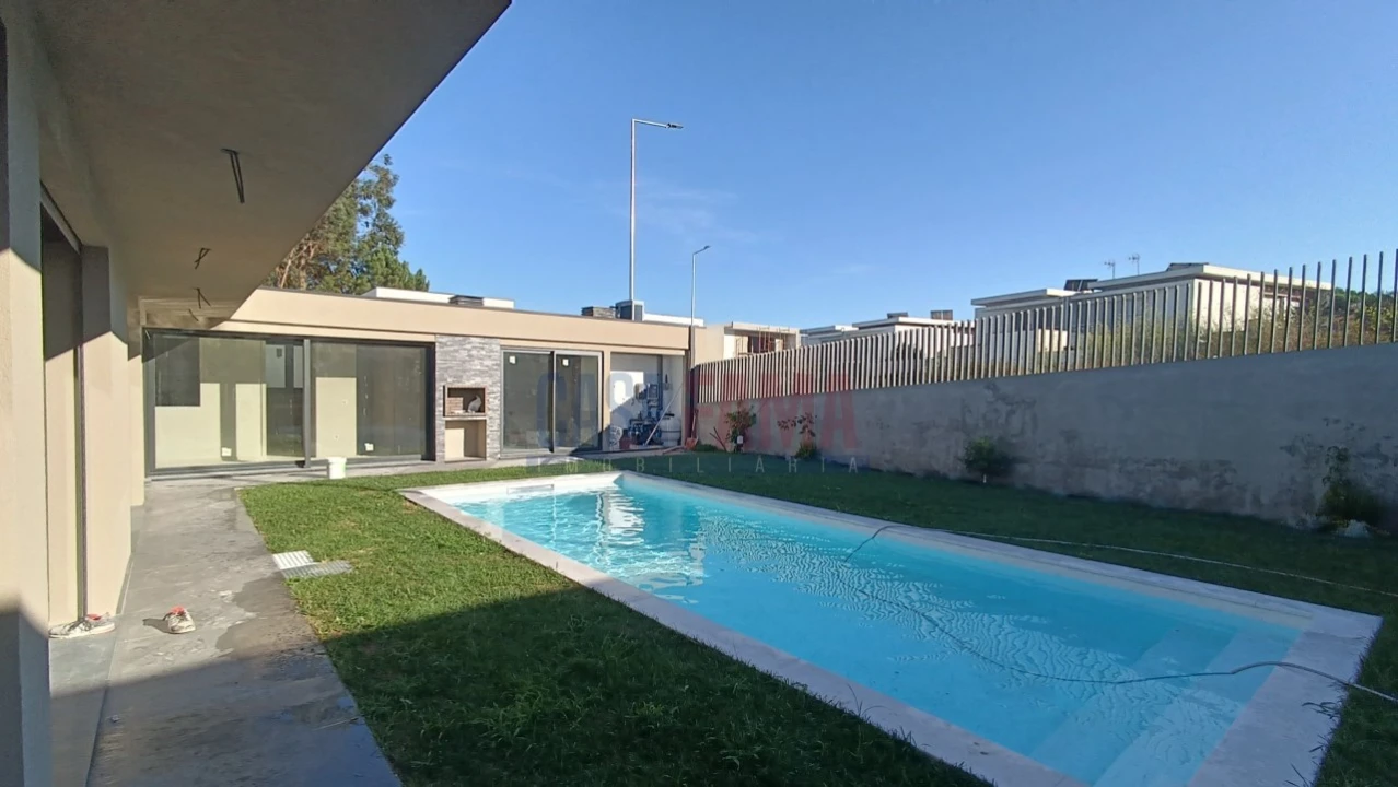 Moradia T3 para Venda em Soutelo Foto 2