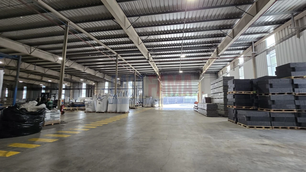 Armazém para Venda em Arnoso (Santa Maria e Santa Eulália) e Sezures Foto 2