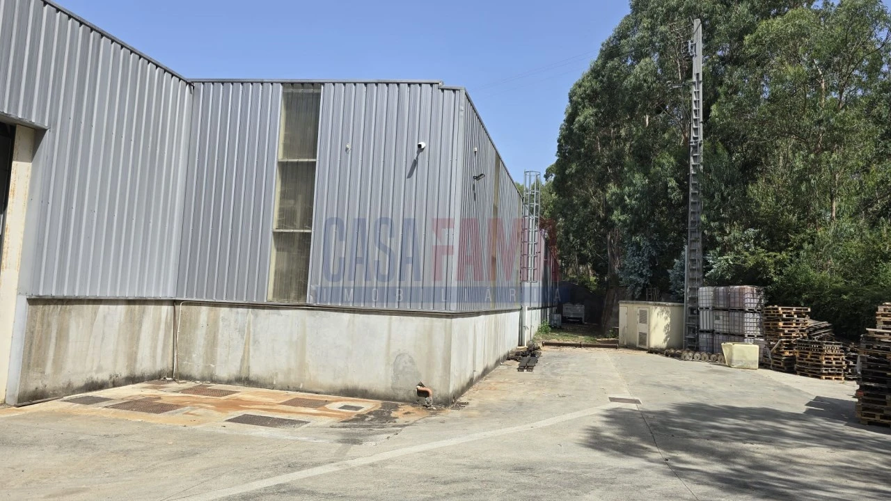 Armazém para Venda em Arnoso (Santa Maria e Santa Eulália) e Sezures Foto 9