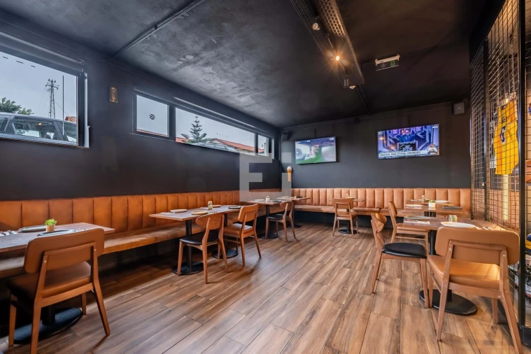 Negócio para Venda em Santa Marinha e São Pedro da Afurada Foto 4