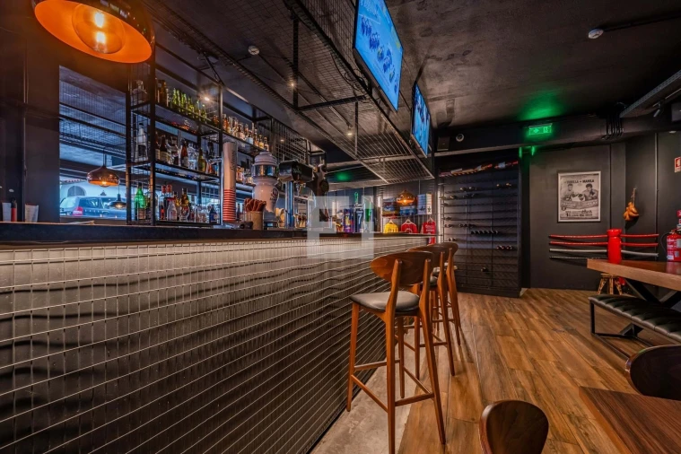 Negócio para Venda em Santa Marinha e São Pedro da Afurada Foto 10