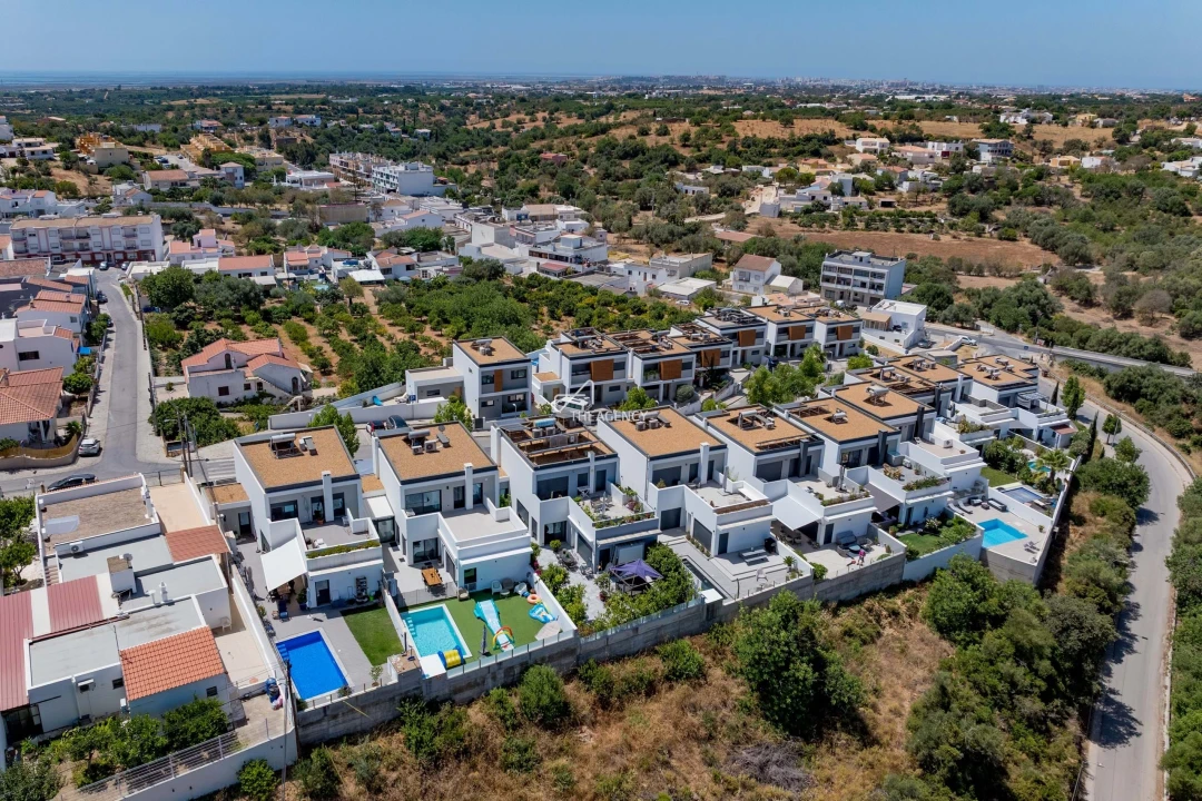 Moradia T3 para Venda em Pechão Foto 34