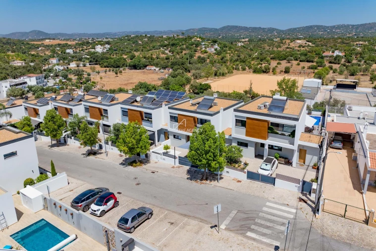 Moradia T3 para Venda em Pechão Foto 32