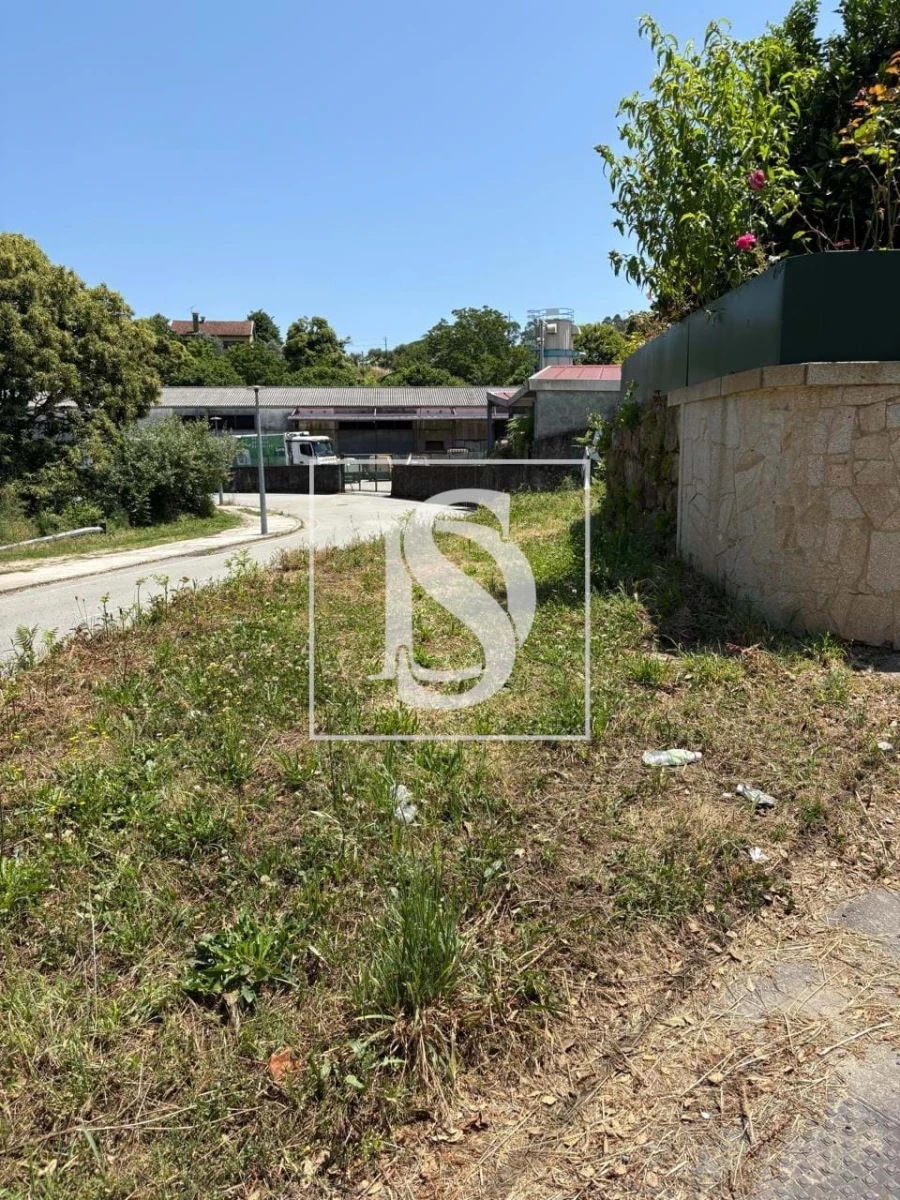 Terreno para Venda em Arca e Ponte de Lima Foto 3