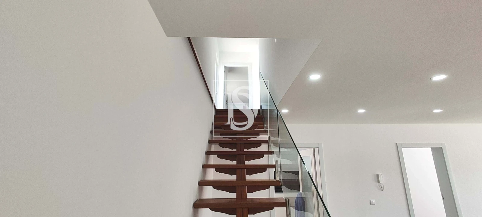 Moradia T4 para Venda em Atouguia da Baleia Foto 20