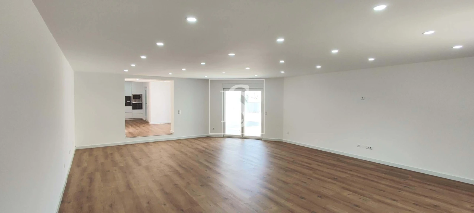 Moradia T4 para Venda em Atouguia da Baleia Foto 34