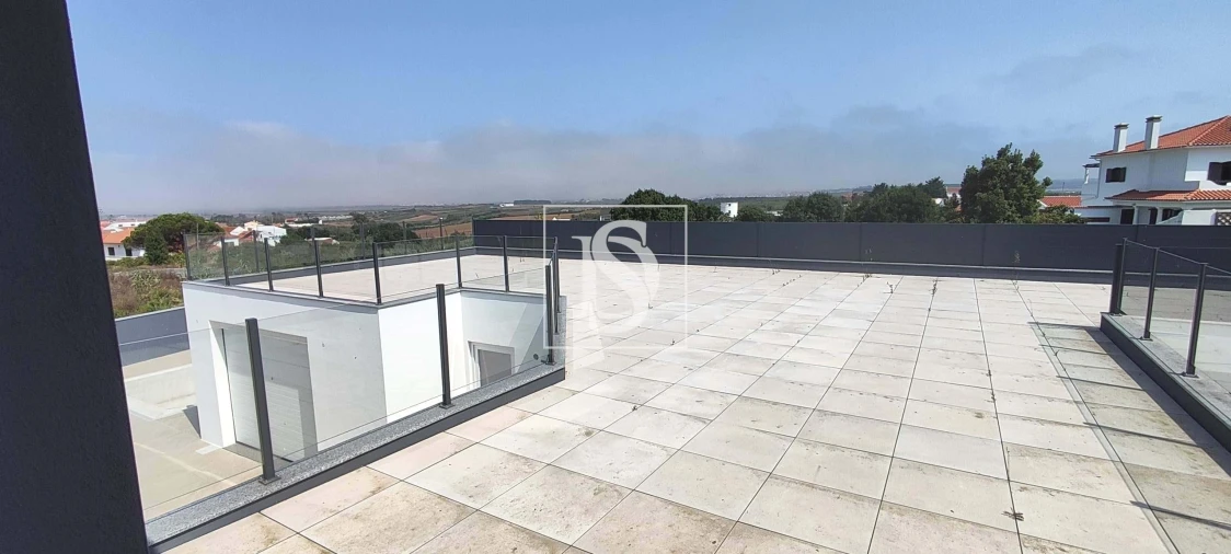 Moradia T4 para Venda em Atouguia da Baleia Foto 43