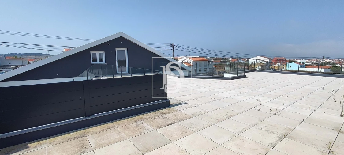 Moradia T4 para Venda em Atouguia da Baleia Foto 46