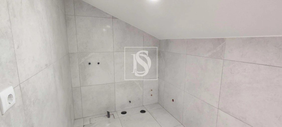 Moradia T4 para Venda em Atouguia da Baleia Foto 40