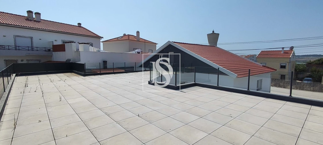 Moradia T4 para Venda em Atouguia da Baleia Foto 48