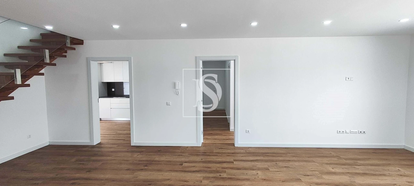 Moradia T4 para Venda em Atouguia da Baleia Foto 21