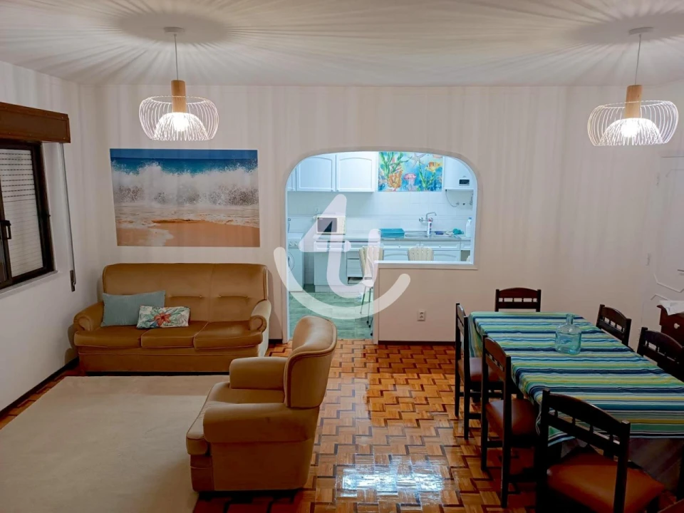 Apartamento T2 para Arrendamento em São Martinho do Porto Foto 1