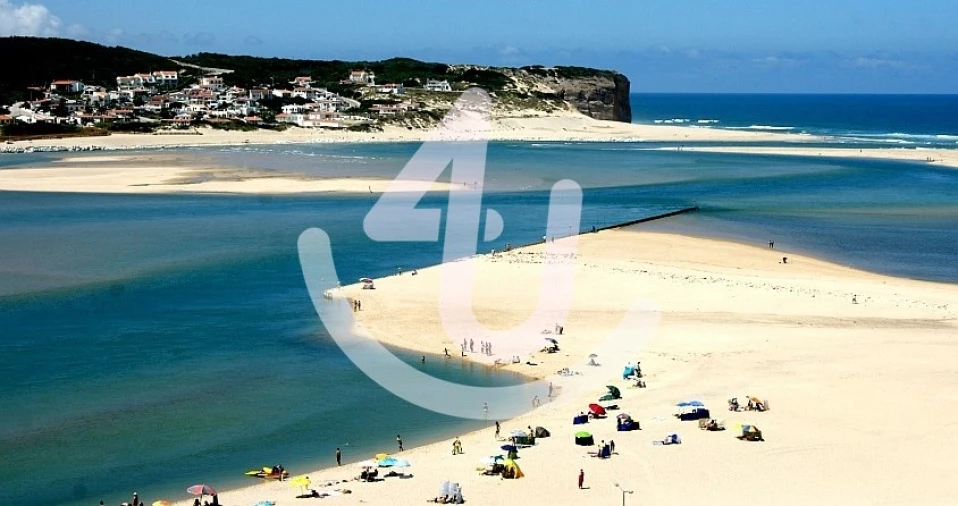 Apartamento T2 para Arrendamento em São Martinho do Porto Foto 16