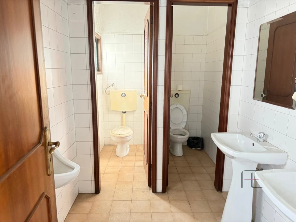 Prédio para Venda em Madalena Foto 36