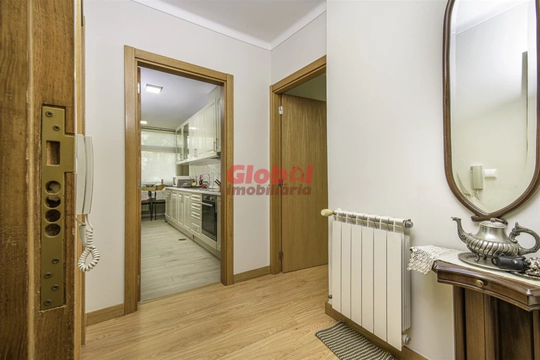 Apartamento T3 para Venda em Viseu Foto 3