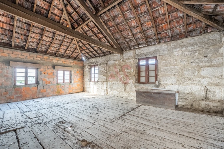 Moradia T8 para Venda em Abação e Gémeos Foto 19