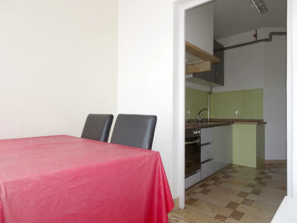 Apartamento T4 para Arrendamento em Sé Nova, Santa Cruz, Almedina e São Bartolomeu Foto 12