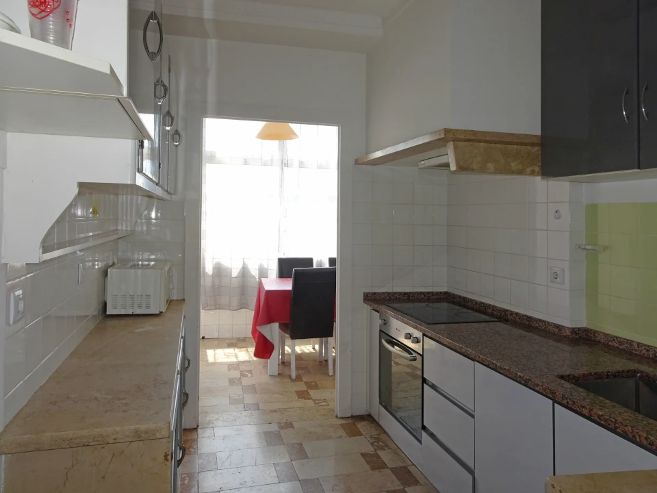 Apartamento T4 para Arrendamento em Sé Nova, Santa Cruz, Almedina e São Bartolomeu Foto 10