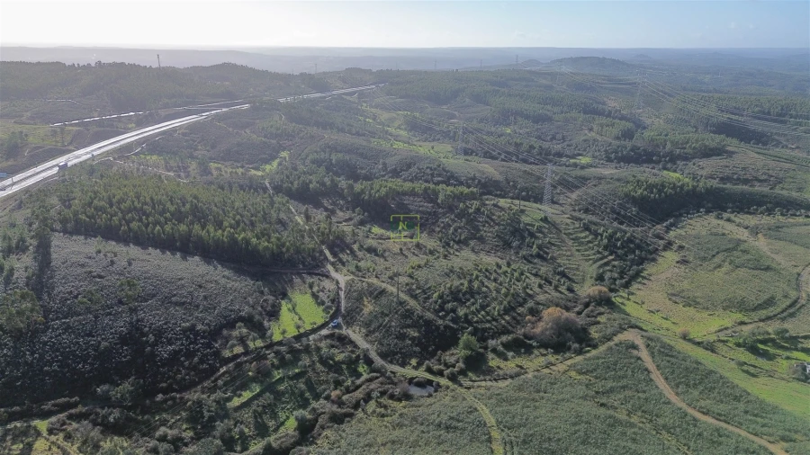 Quinta T0 para Venda em Fratel Foto 16