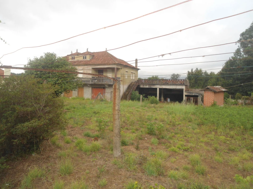 Moradia T4 para Venda em Reboreda e Nogueira Foto 4