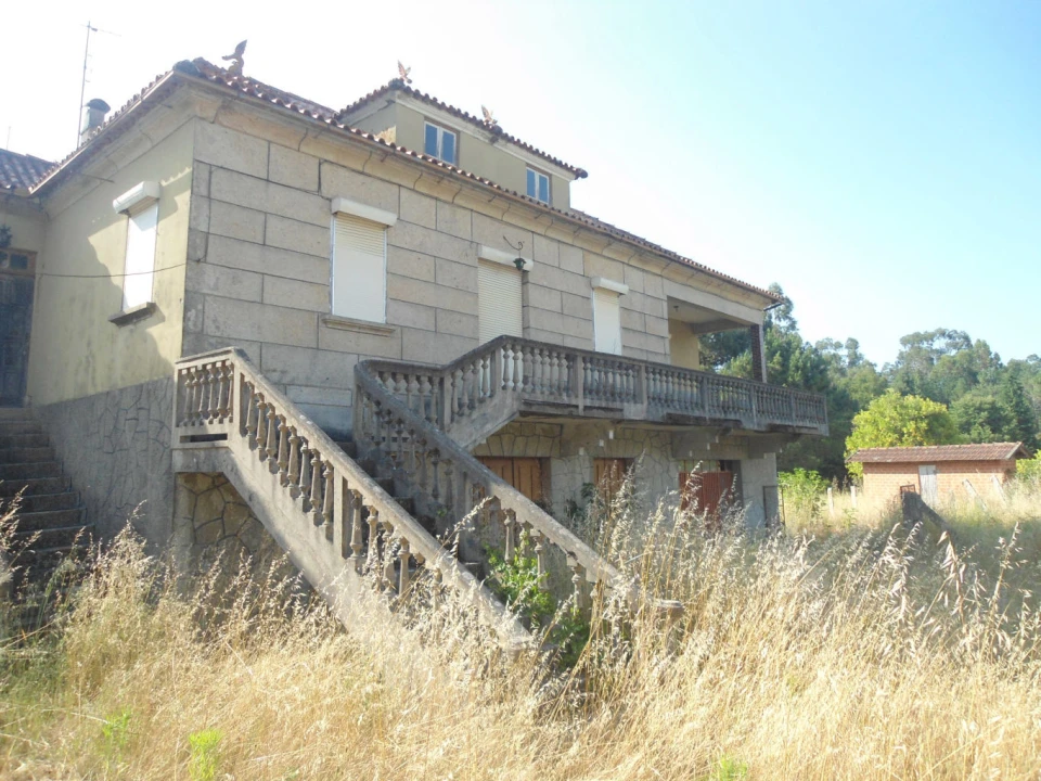 Moradia T4 para Venda em Reboreda e Nogueira Foto 2