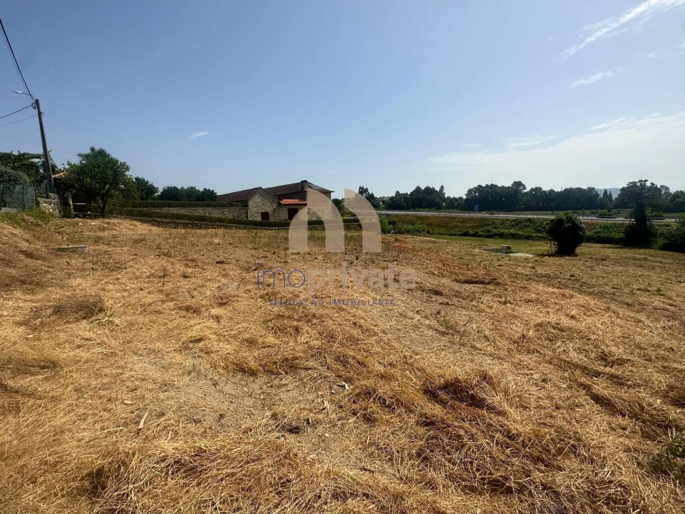 Terreno para Venda em Tagilde e Vizela (São Paio) Foto 3