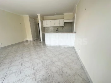 Apartamento T1 para Venda em São João das Lampas e Terrugem