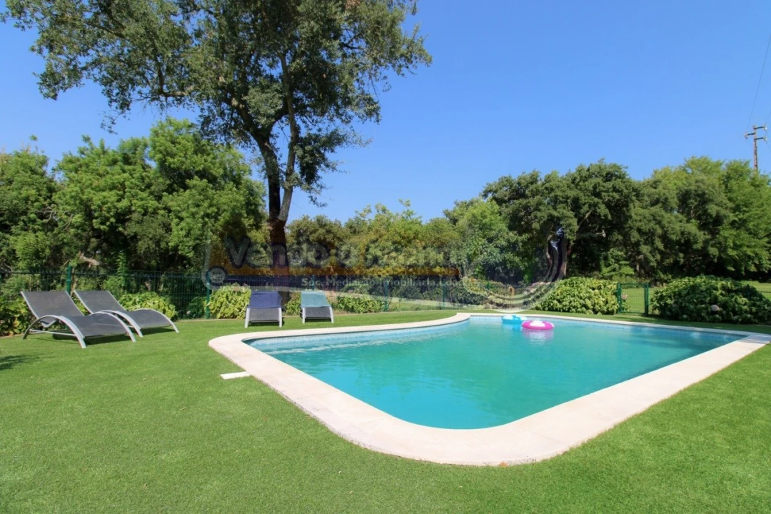 Moradia T4 para Venda em Santo Estêvão Foto 5