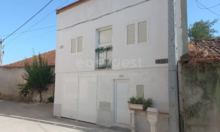 Moradia T1 para Venda em Madalena e Beselga Foto 4