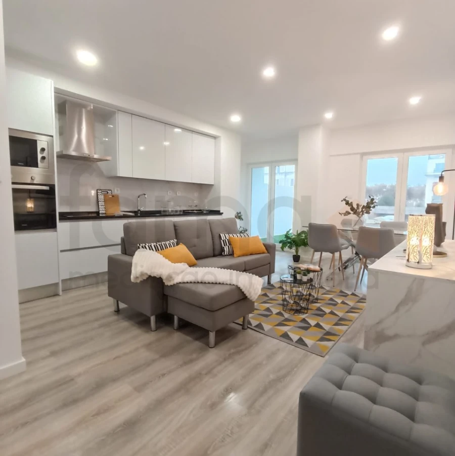 Apartamento T3 para Venda em Benfica Foto 11