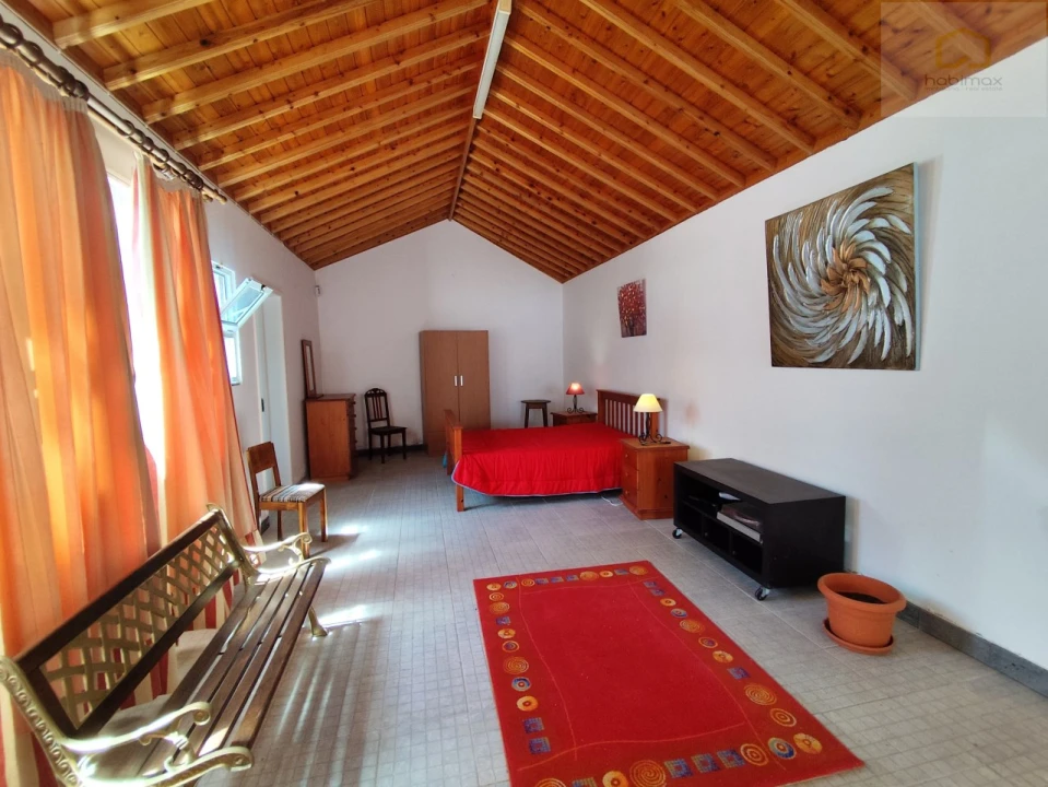 Moradia T2 para Venda em Lomba da Fazenda Foto 13