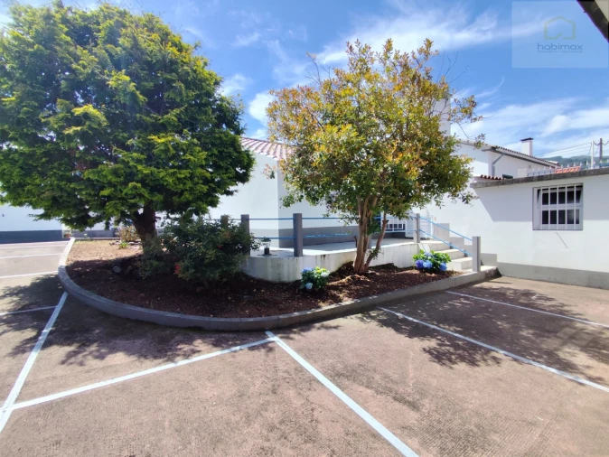 Moradia T2 para Venda em Lomba da Fazenda Foto 9