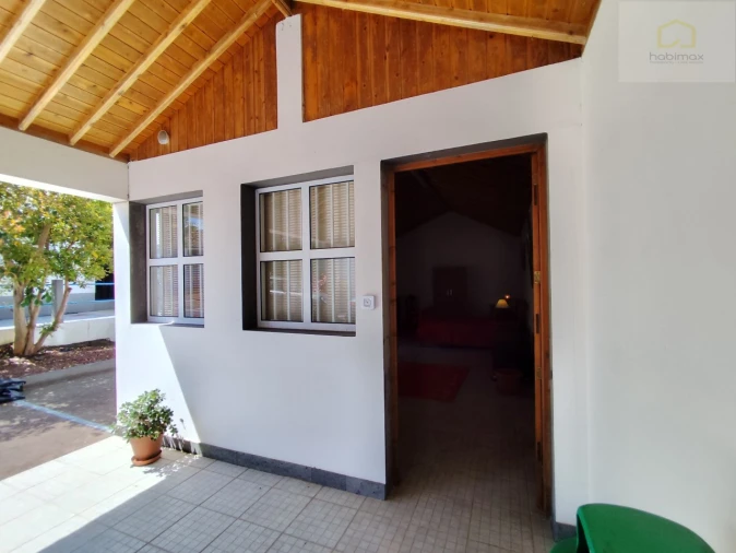 Moradia T2 para Venda em Lomba da Fazenda Foto 11