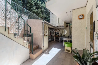 Moradia T5 para Venda em Antas e Abade de Vermoim