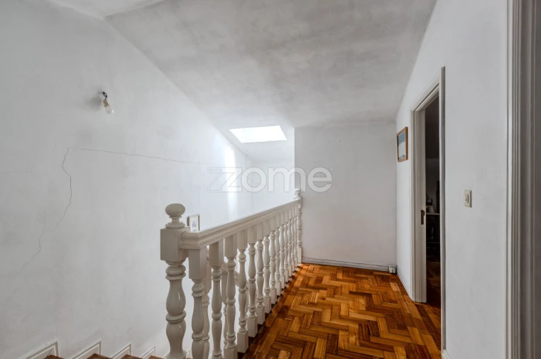 Moradia T5 para Venda em Antas e Abade de Vermoim Foto 17