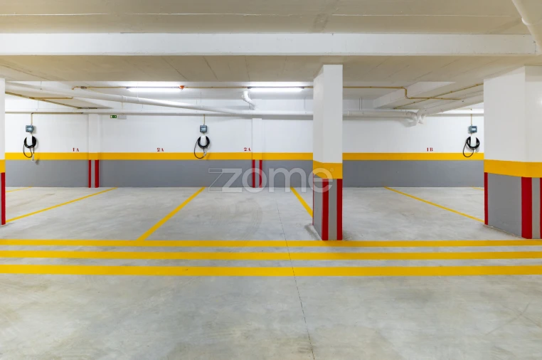 Apartamento T4 para Venda em Carcavelos e Parede Foto 18